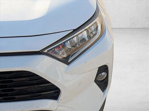 Used 2019 Toyota RAV4 XLE Premium w/ Advanced Technology Package FWD image 9