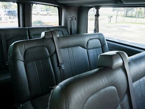 Used 2013 Chevrolet Express 3500 LS image 31