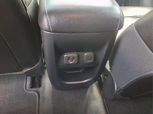 Used 2022 Chevrolet Colorado ZR2 AWD/4WD image 13