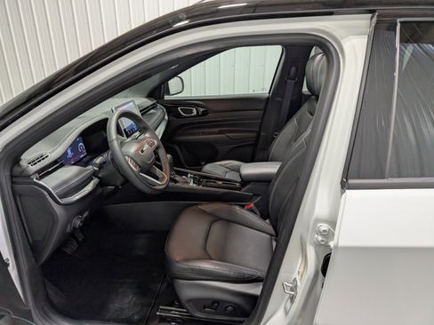 Used 2022 Jeep Compass High Altitude image 16