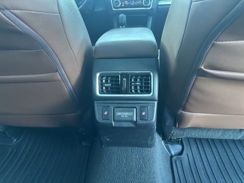 Used 2018 Subaru Outback 3.6R Touring w/ Popular Package #3 image 27