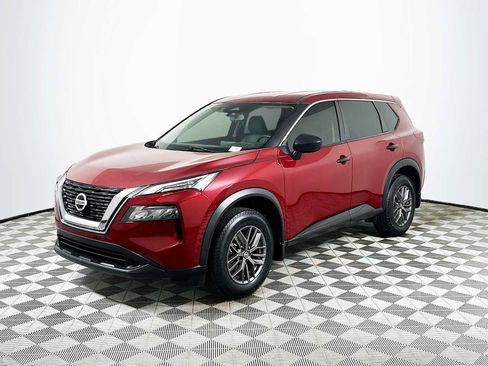 Used 2021 Nissan Rogue S FWD image 3