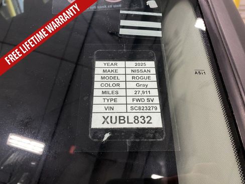 Used 2025 Nissan Rogue SV FWD image 36