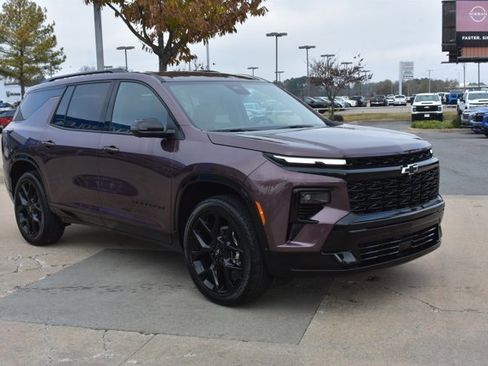 New 2026 Chevrolet Traverse RS w/ LPO, Floor Liner Package image 3
