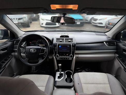 Used 2013 Toyota Camry FWD image 28