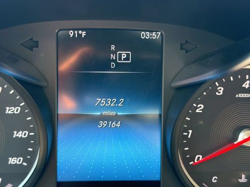 Used 2022 Mercedes-Benz GLC 300 4MATIC image 21