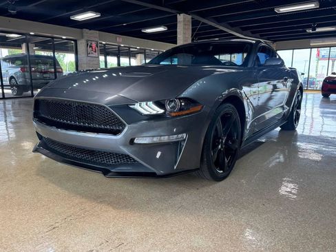 Used 2022 Ford Mustang Coupe w/ Equipment Group 101A RWD image 3