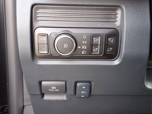 New 2025 Ford F450 Platinum image 13