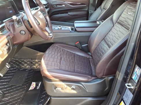 Used 2022 Cadillac Escalade Sport Platinum image 12