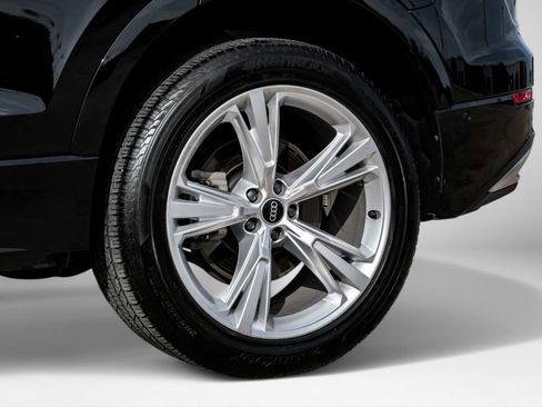 Used 2022 Audi Q8 Premium Plus image 57