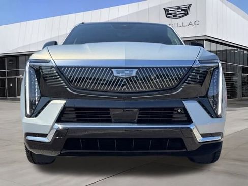 New 2025 Cadillac Escalade IQ Luxury 2 image 4