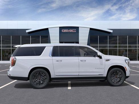 New 2026 GMC Yukon XL Elevation image 26
