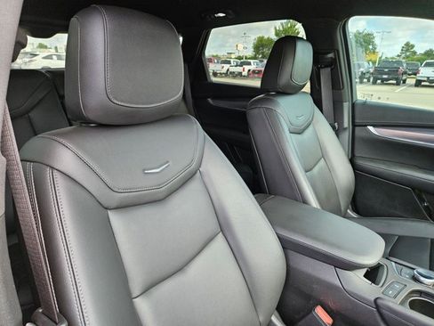 Used 2022 Cadillac XT5 Luxury FWD image 21