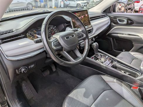 Used 2022 Jeep Compass Limited image 12