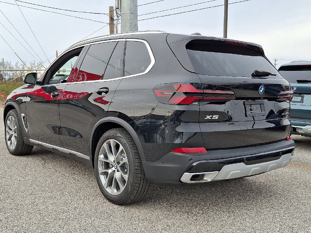 Used 2026 BMW X5 xDrive50e w/ Premium Package AWD/4WD image 6