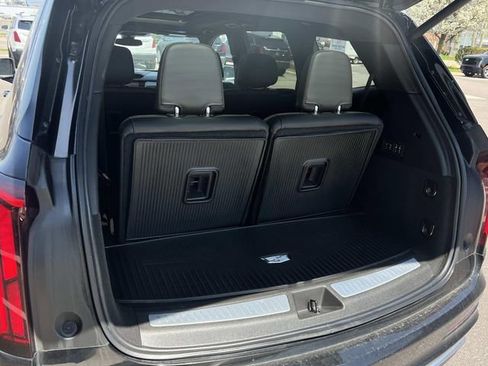 Certified 2023 Cadillac XT6 Premium Luxury AWD/4WD image 10