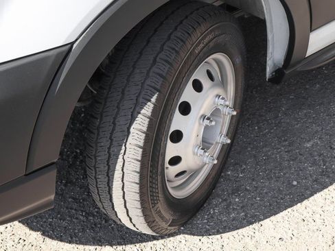 Used 2022 Ford Transit 350 DRW image 38