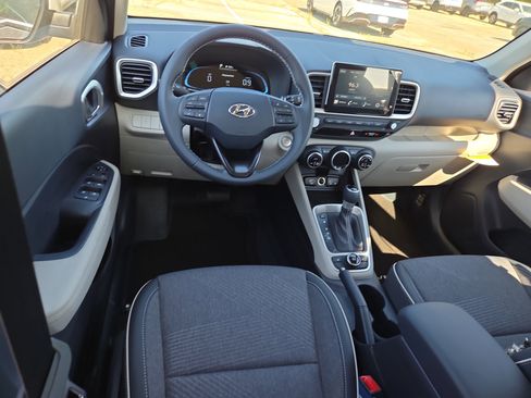 New 2026 Hyundai Venue SEL FWD image 11