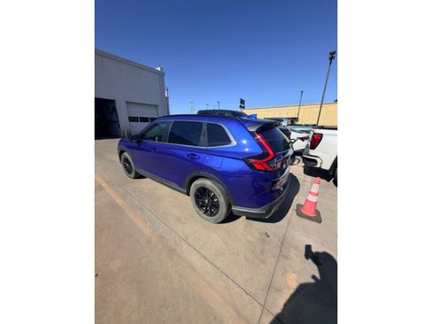 Used 2025 Honda CR-V Sport-L image 3