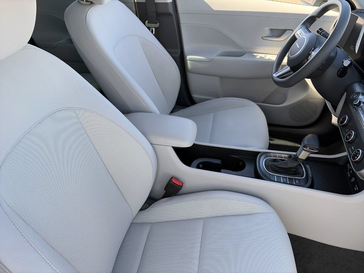Certified 2024 Hyundai Kona SE AWD/4WD image 10