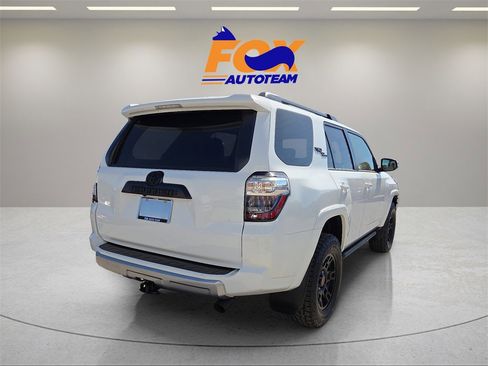 Certified 2024 Toyota 4Runner TRD Off-Road Premium image 6