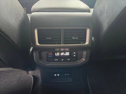 Used 2024 Volkswagen Atlas Peak Edition SE AWD/4WD image 18
