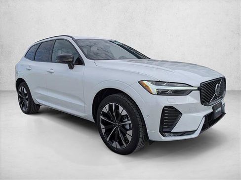 New 2026 Volvo XC60 B5 Plus w/ Protection Package Premier image 7