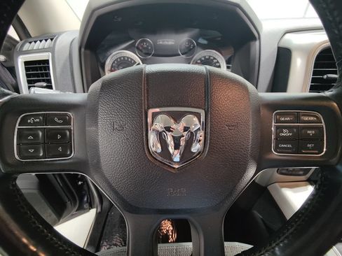 Used 2018 RAM 1500 Big Horn AWD/4WD image 33