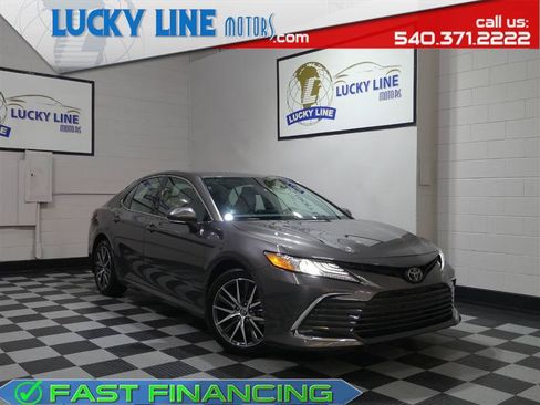 Used 2023 Toyota Camry XLE w/ Cold Weather Package AWD/4WD image 1