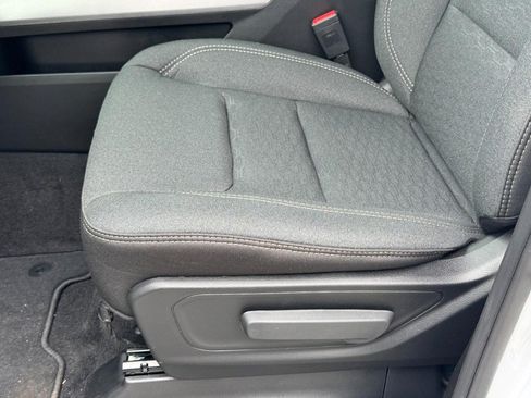 New 2026 RAM 1500 Express AWD/4WD image 17