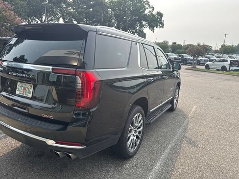 Used 2025 GMC Yukon Denali AWD/4WD image 9