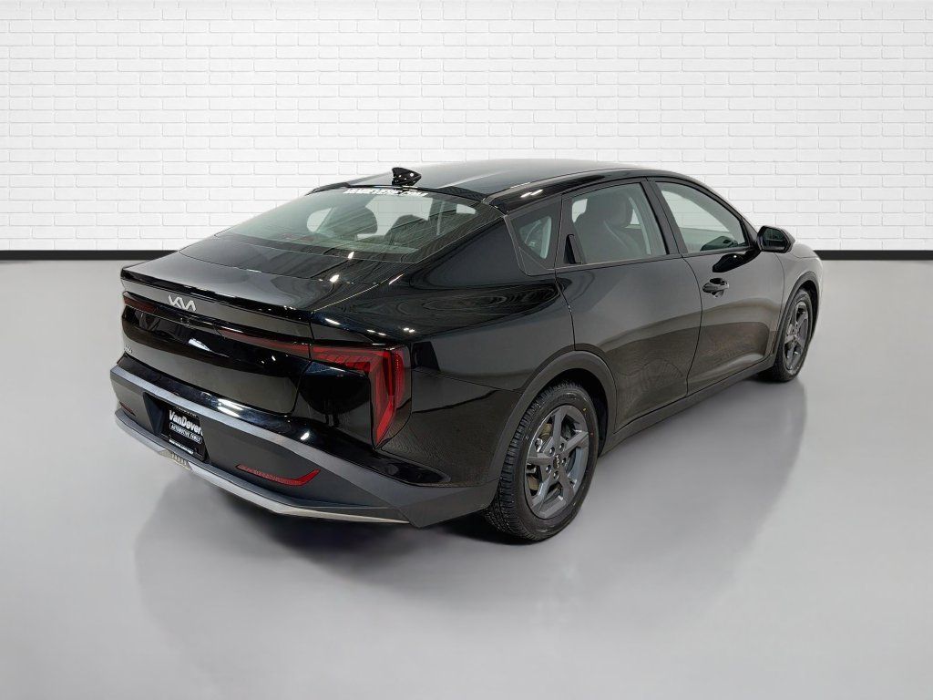 Used 2025 Kia K4 FWD image 9