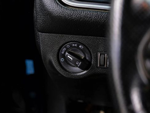 Used 2022 Dodge Challenger SXT w/ Blacktop Package image 20