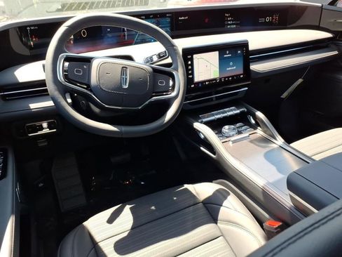 New 2026 Lincoln Nautilus Reserve w/ Jet Appearance Package AWD/4WD image 7