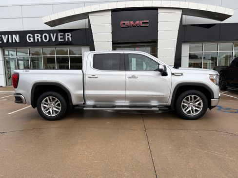 Used 2020 GMC Sierra 1500 SLT image 3