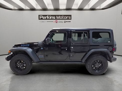 Used 2025 Jeep Wrangler Unlimited Sport S 4xe AWD/4WD image 2