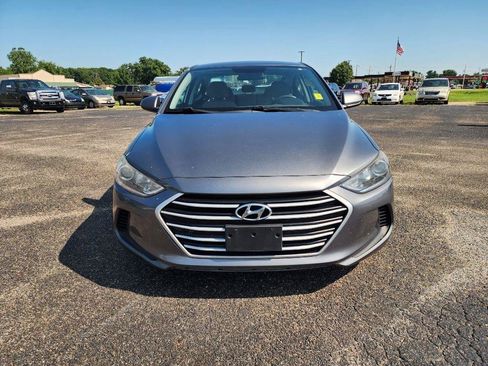 Used 2018 Hyundai Elantra SEL FWD image 11