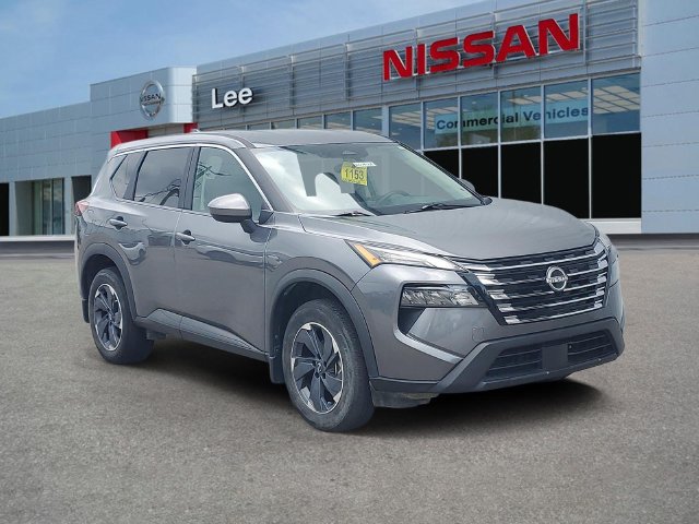Certified 2026 Nissan Rogue SV FWD image 1