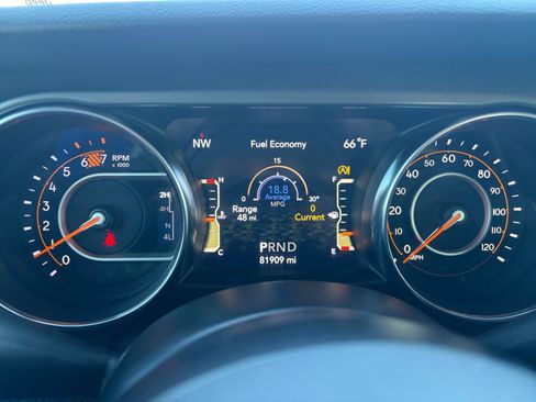 Used 2021 Jeep Wrangler Willys AWD/4WD image 22
