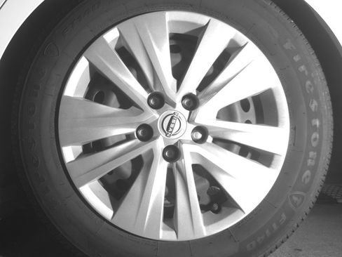 Used 2025 Nissan Sentra S FWD image 14