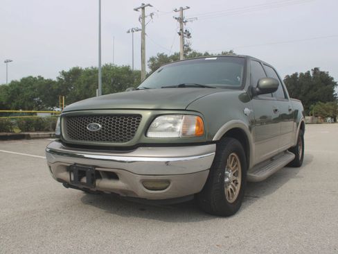 Used 2002 Ford F150 2WD SuperCrew image 2