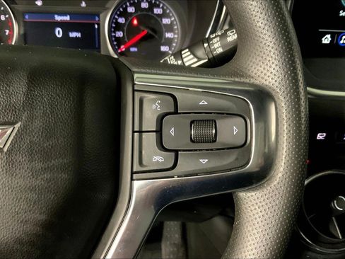 Used 2024 Chevrolet Blazer LT w/ Convenience Package FWD image 19