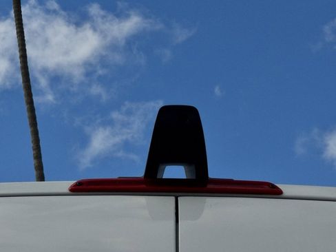 Used 2024 Mercedes-Benz Sprinter 2500 image 9