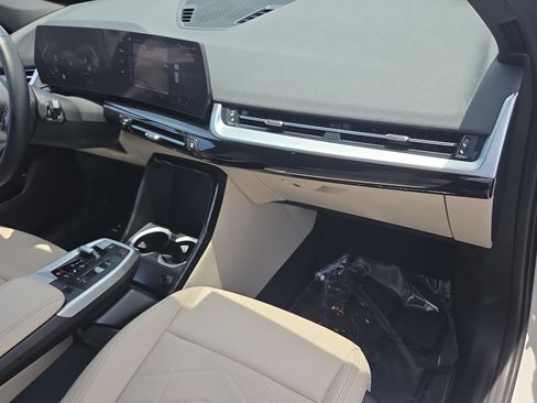 Used 2023 BMW X1 xDrive28i AWD/4WD image 19