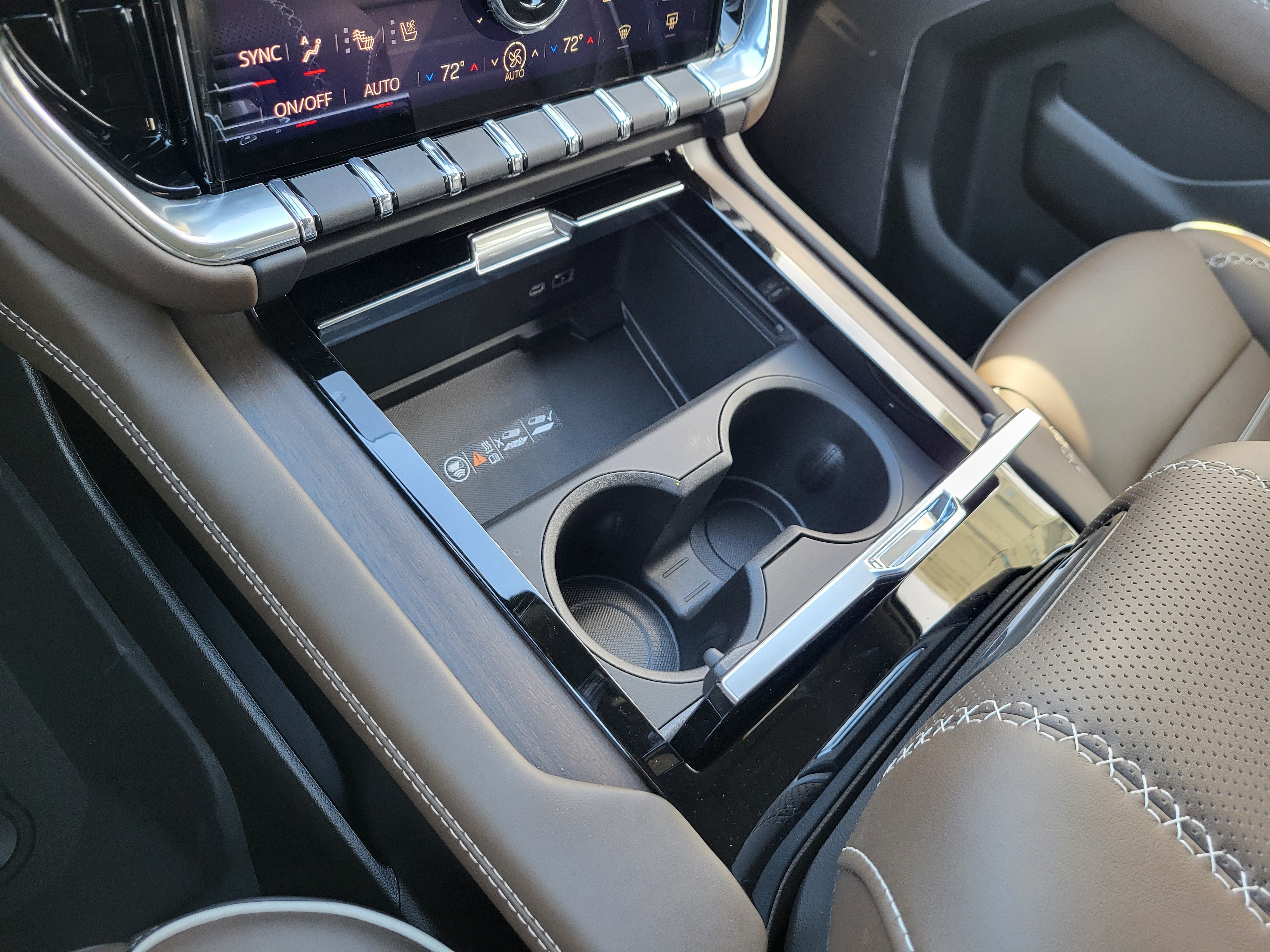 New 2027 GMC Yukon XL Denali Ultimate AWD/4WD image 20