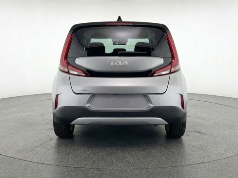 Used 2025 Kia Soul LX w/ LX Technology Package FWD image 6