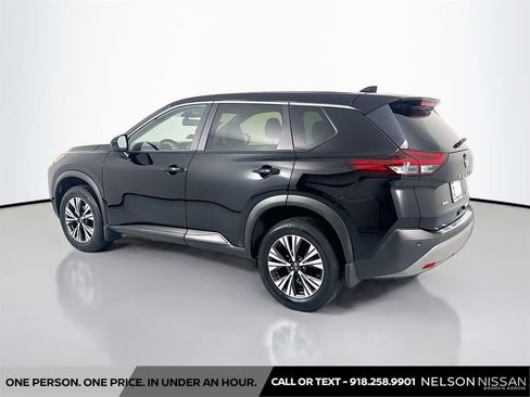 Used 2023 Nissan Rogue SV AWD/4WD image 7
