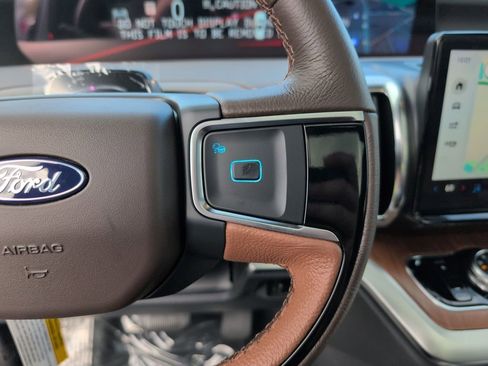 New 2025 Ford Expedition King Ranch image 32