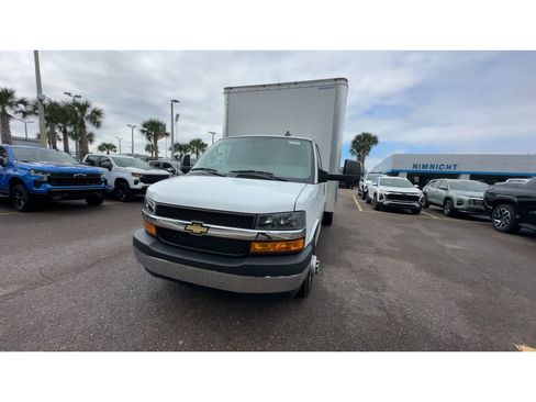 New 2024 Chevrolet Express 3500 Work Van w/ Power Convenience Package image 3
