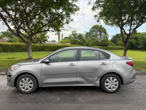 Used 2023 Kia Rio S FWD image 3